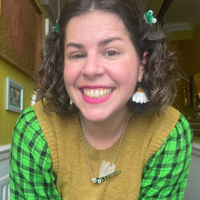 Load image into Gallery viewer, Droopy Daisy Earrings