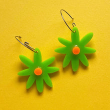 Load image into Gallery viewer, Green Daisy Dangles