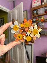 Load image into Gallery viewer, Flower Power statement necklace