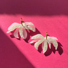 Load image into Gallery viewer, Magnolias - statement earrings
