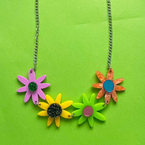 Daisy necklace - warm colours