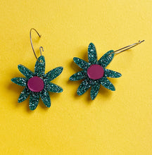 Load image into Gallery viewer, Blue and Turquoise Daisy Dangles